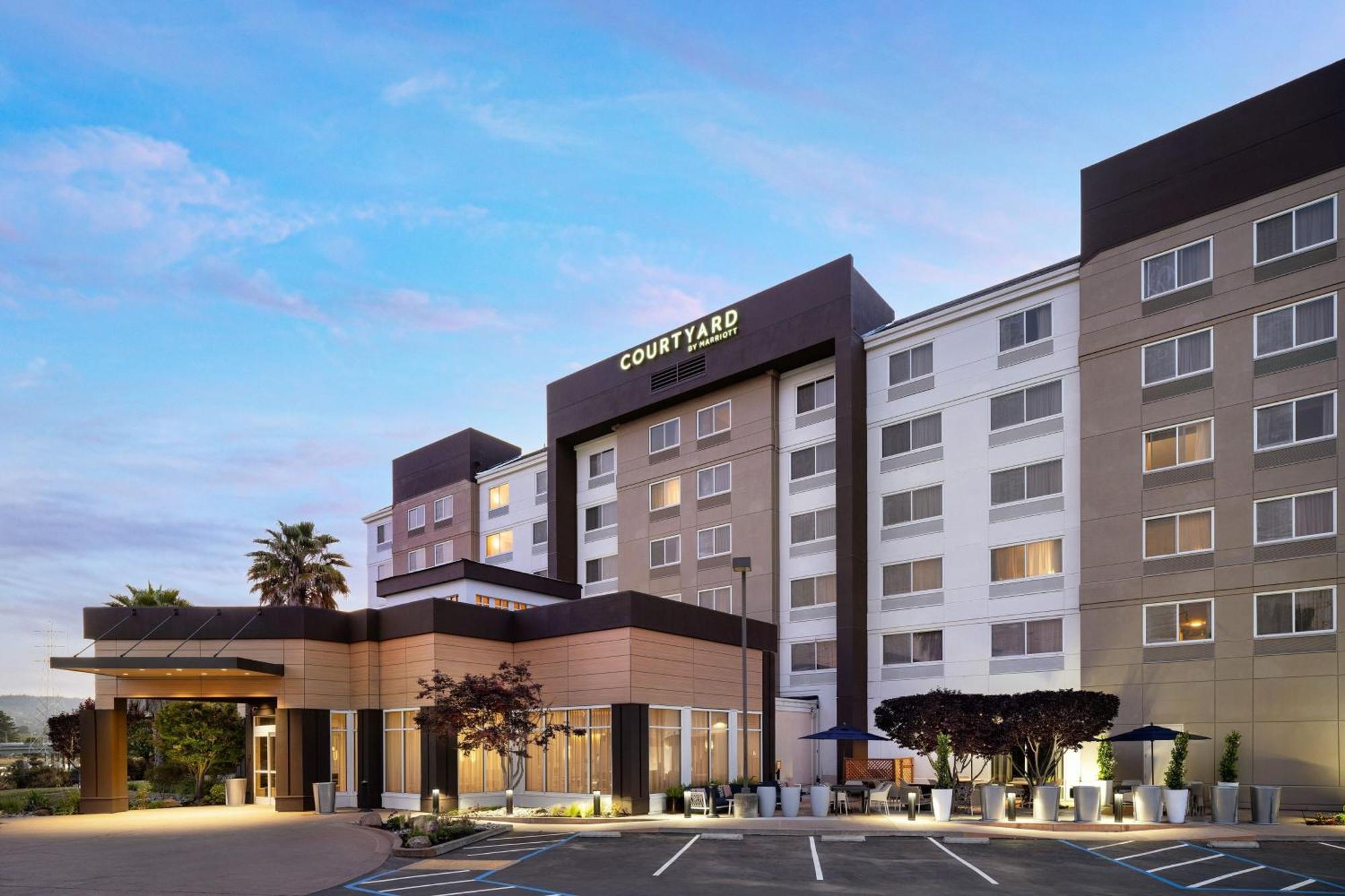 Отель Courtyard San Francisco Airport Берлингейм Экстерьер фото